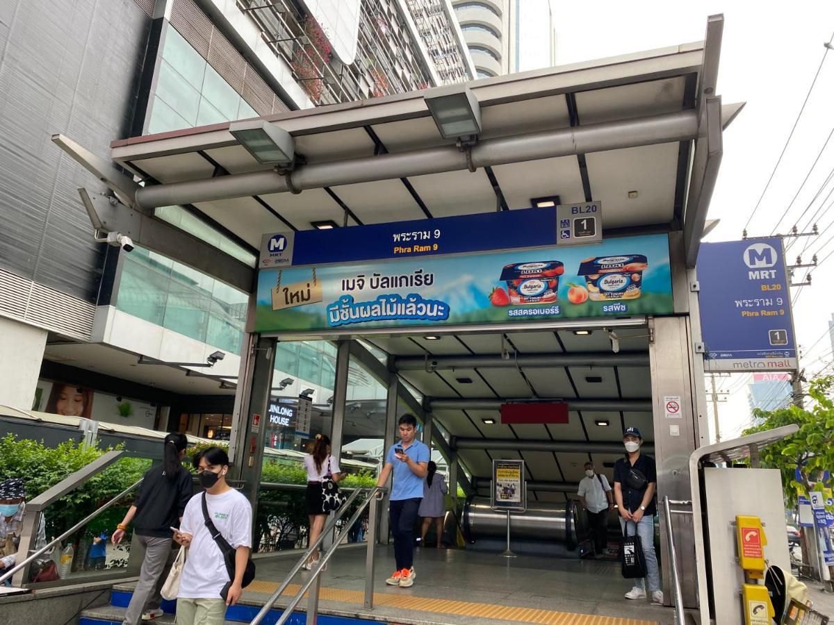 Sura Hostel Bangkok Near Mrt Phra Ram 9 Kültér fotó