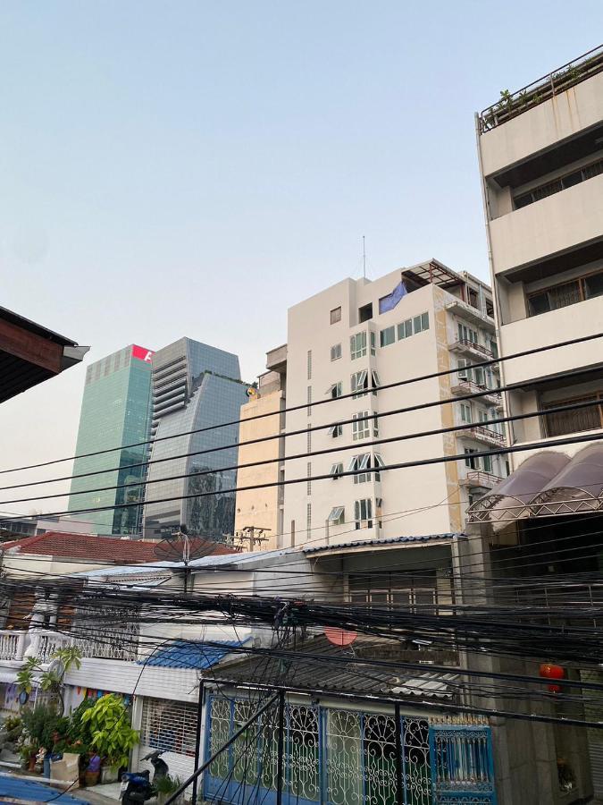 Sura Hostel Bangkok Near Mrt Phra Ram 9 Kültér fotó