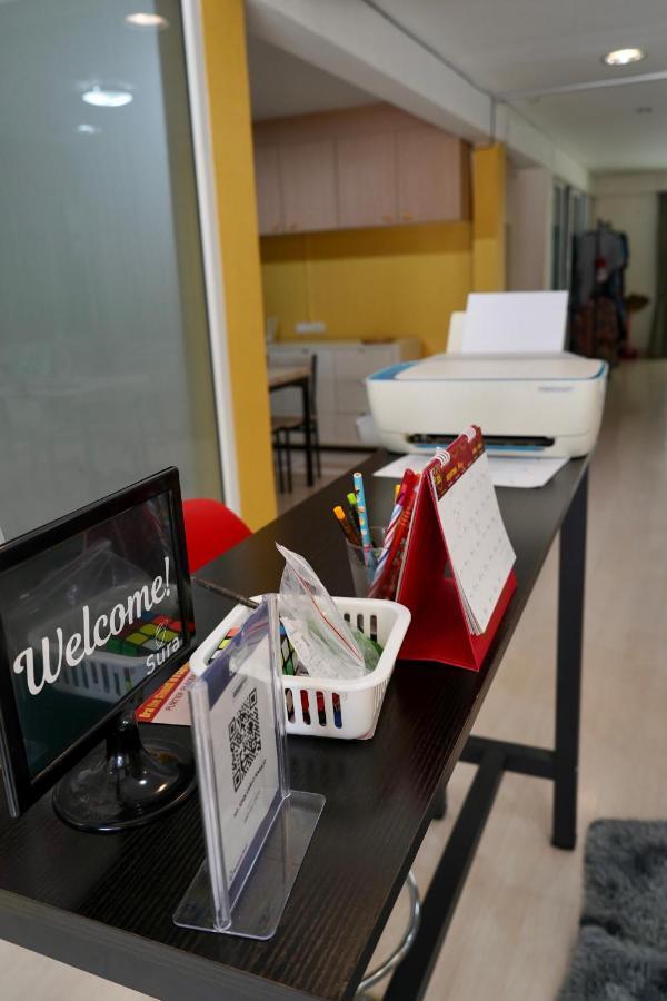Sura Hostel Bangkok Near Mrt Phra Ram 9 Kültér fotó