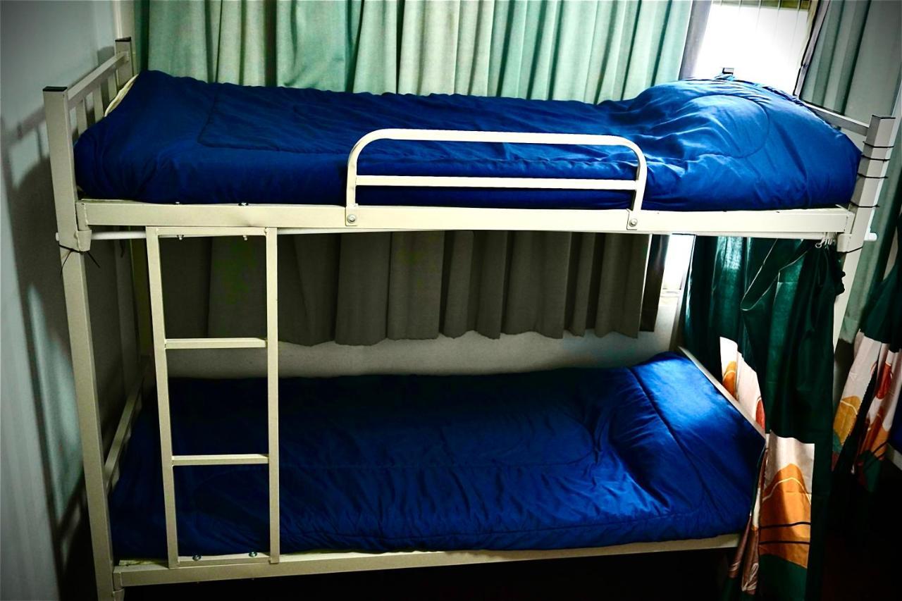 Sura Hostel Bangkok Near Mrt Phra Ram 9 Kültér fotó