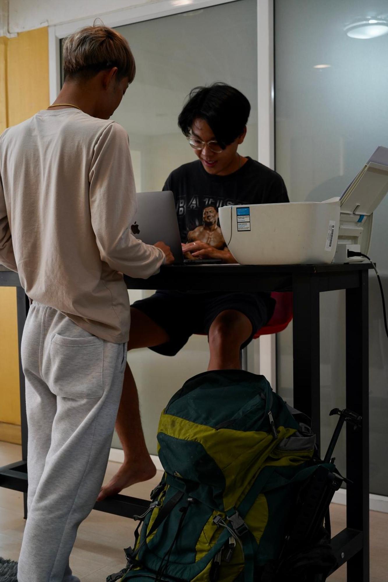 Sura Hostel Bangkok Near Mrt Phra Ram 9 Kültér fotó