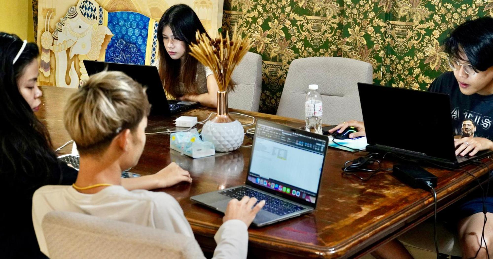 Sura Hostel Bangkok Near Mrt Phra Ram 9 Kültér fotó